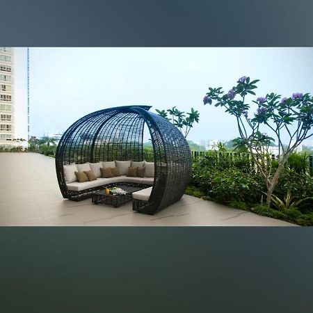 V Hotel Lavender Szingapúr Kültér fotó