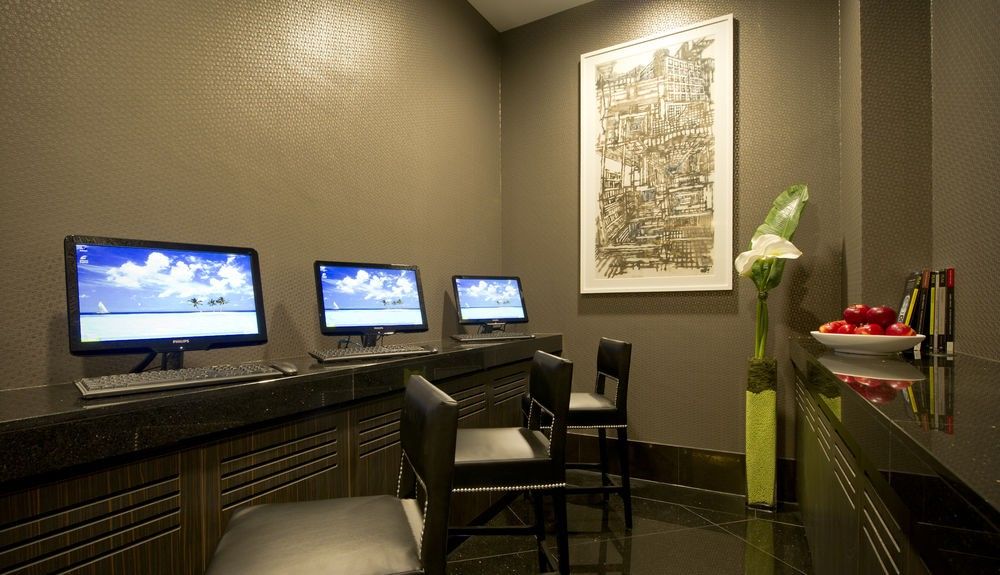 V Hotel Lavender Szingapúr Kültér fotó