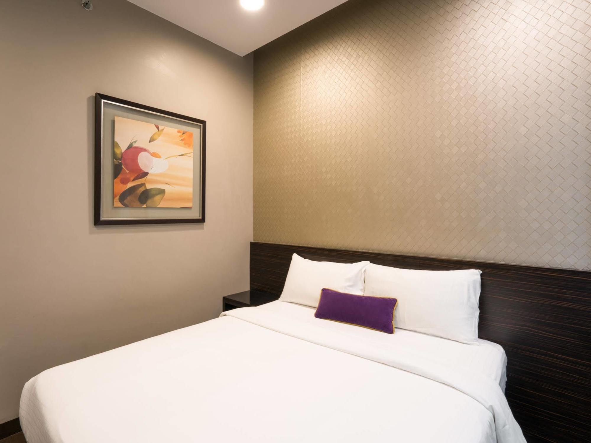 V Hotel Lavender Szingapúr Kültér fotó