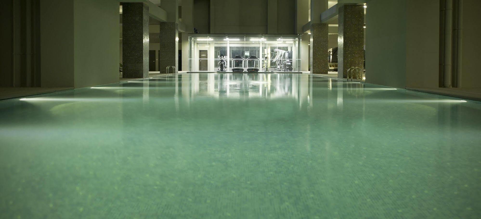 V Hotel Lavender Szingapúr Kültér fotó