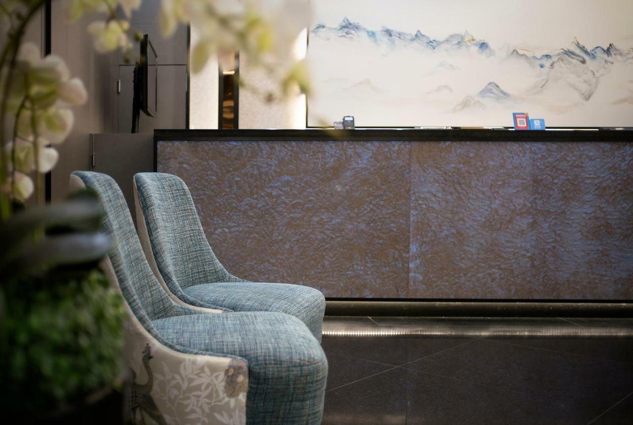 V Hotel Lavender Szingapúr Kültér fotó