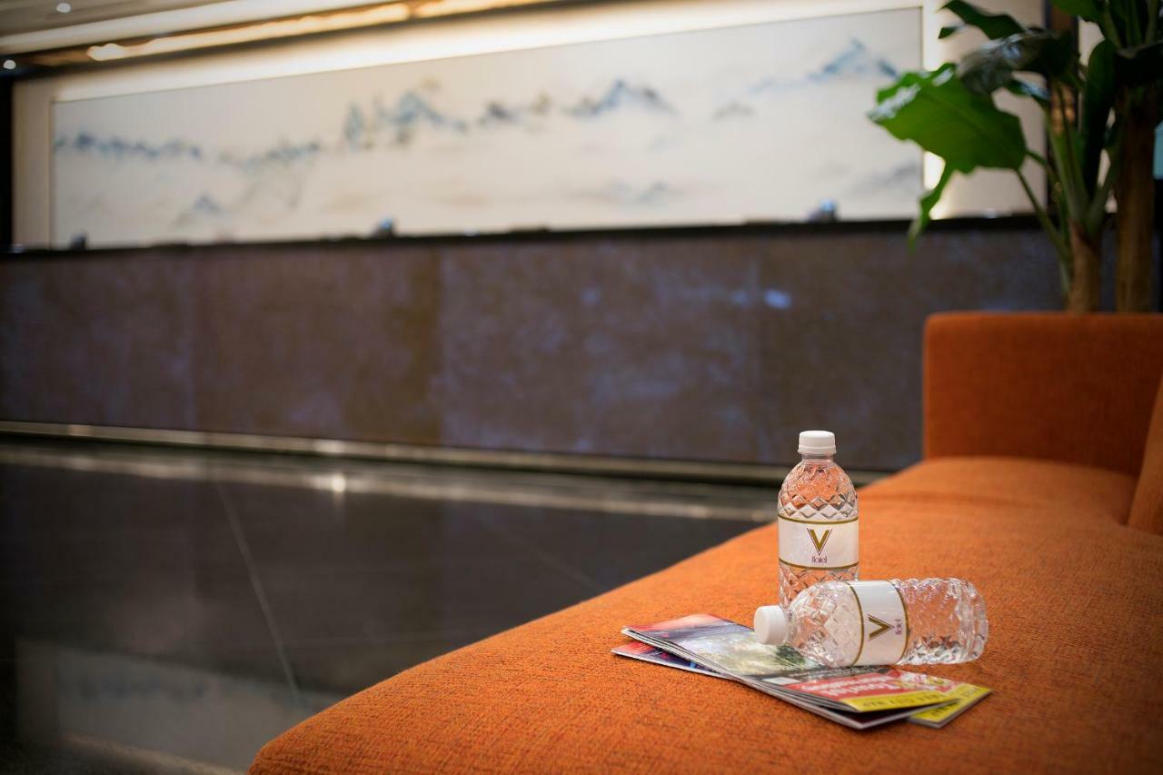 V Hotel Lavender Szingapúr Kültér fotó